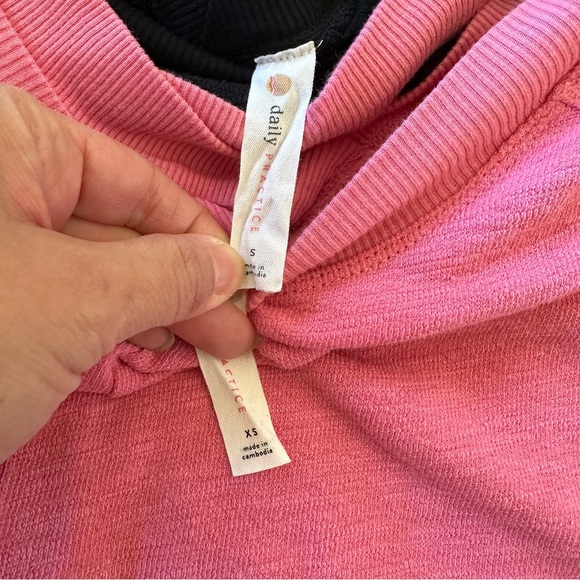 {Anthropologie} Daily Practice cross back top size XS and S - Picture 3 of 3